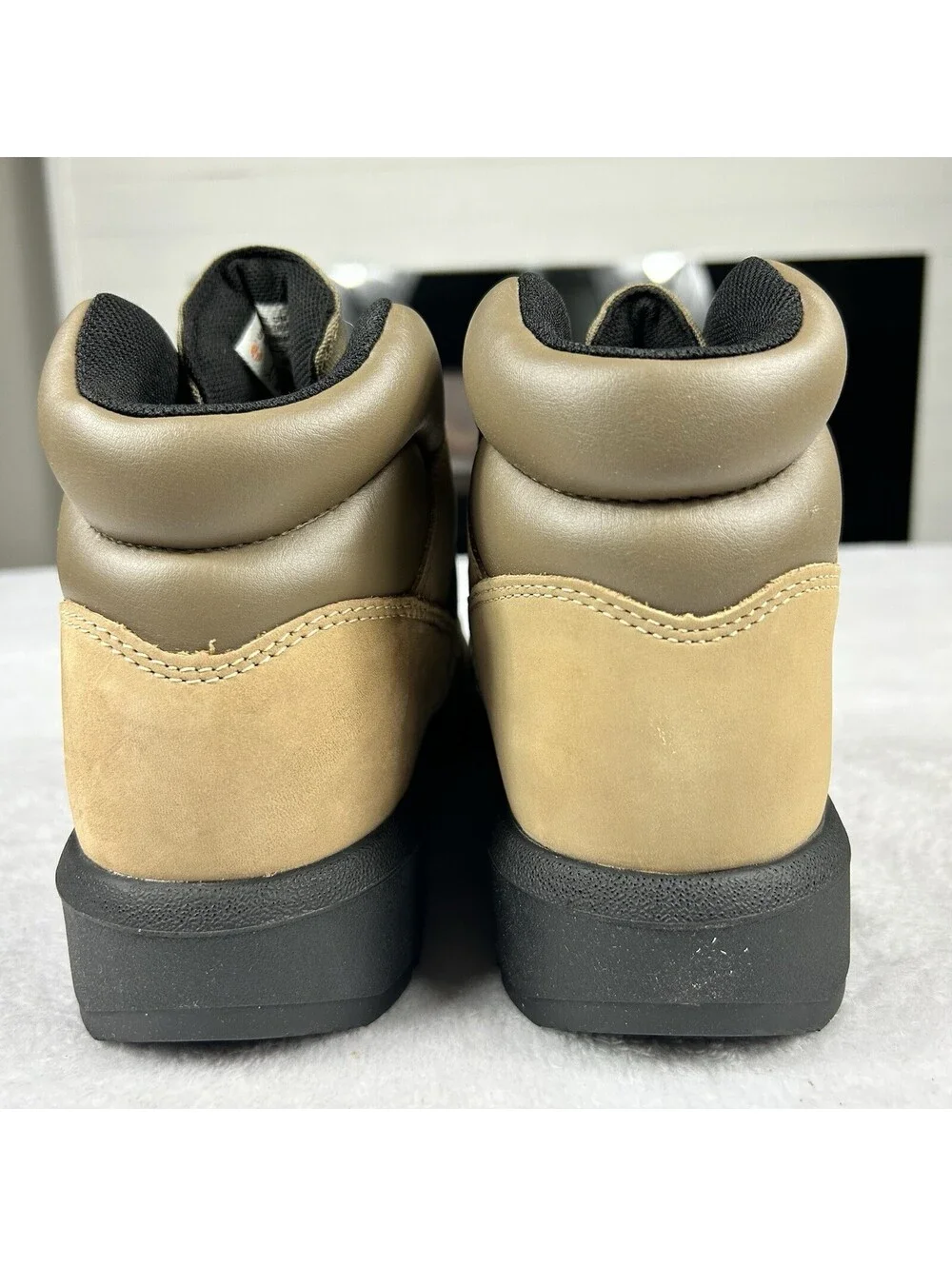 Timberland Field Boots WP Mid Lace Men’s Size 9.5 Beige Nubuck Hiking Boots New